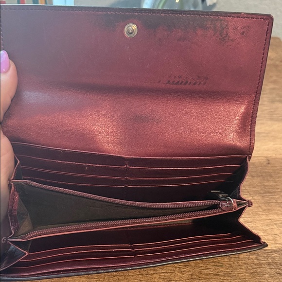 Gucci Chocolate Embossed wallet - Picture 2 of 8